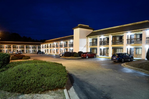 SureStay Plus Hotel by Best Western Fayetteville image 30