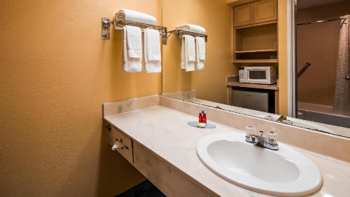 SureStay Plus Hotel by Best Western Fayetteville image 8